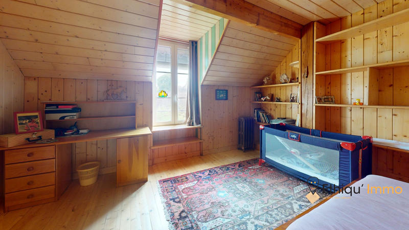 Maison - 314 m² - 10 pièces