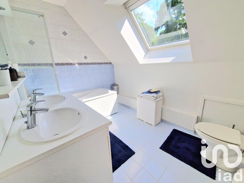 Maison - 122 m² - 5 pièces