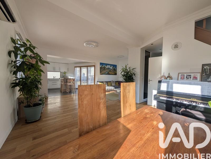 Maison - 101 m² - 6 pièces