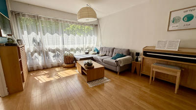 Appartement - 77 m² - 3 pièces