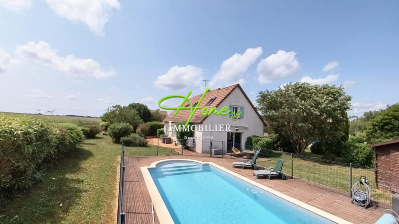 Maison - 135 m² - 6 pièces