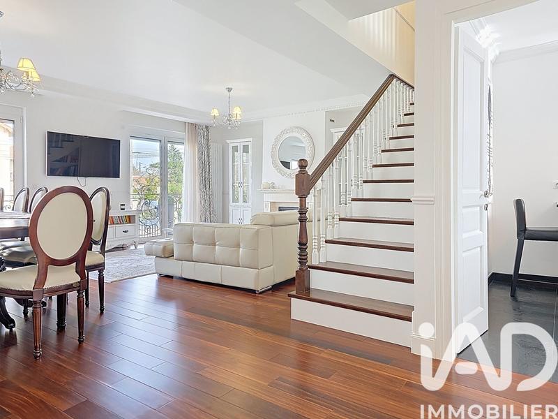 Maison - 170 m² - 7 pièces