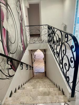 Maison de village - 245 m² - 9 pièces