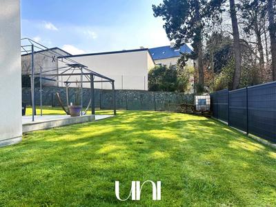 Maison - 178 m² - 8 pièces