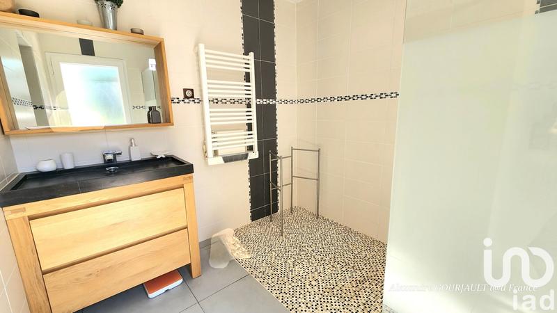 Maison - 200 m² - 6 pièces