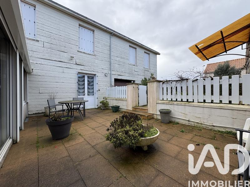 Maison - 207 m² - 6 pièces