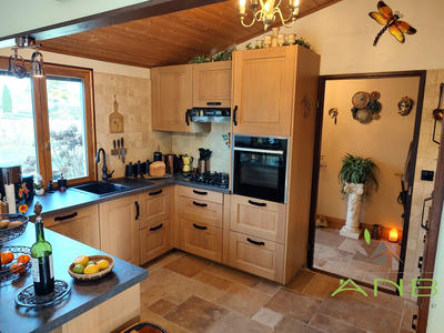 Maison - 96 m² - 4 pièces