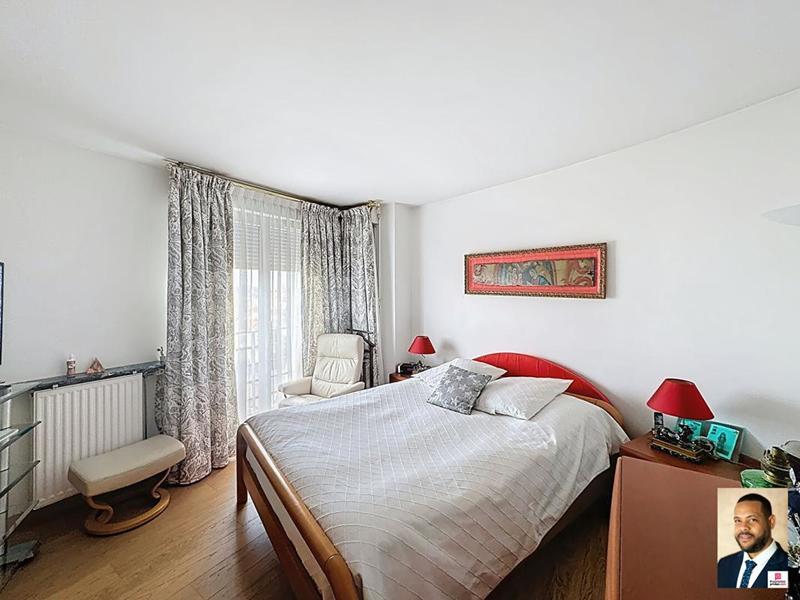 Appartement - 92 m² - 4 pièces