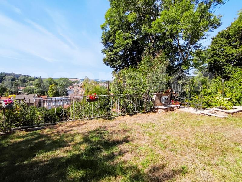 Maison - 170 m² - 6 pièces