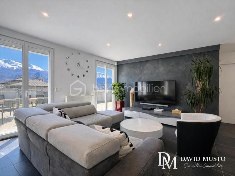 Maison - 108 m² - 5 pièces