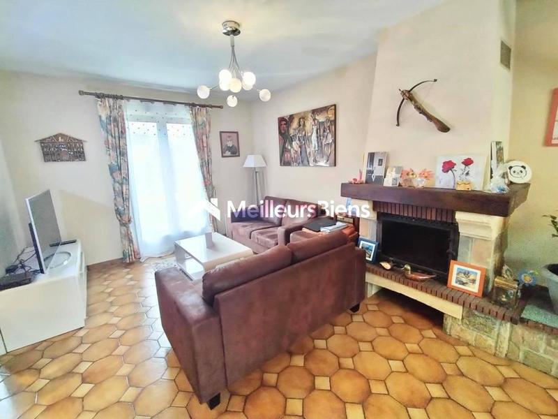 Maison - 121 m² - 6 pièces