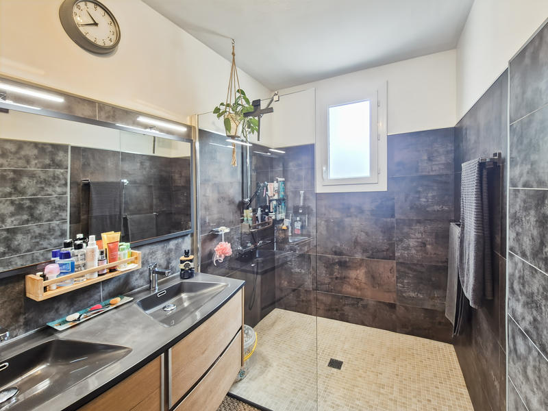 Maison - 138 m² - 6 pièces