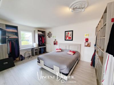 Maison - 140 m² - 7 pièces