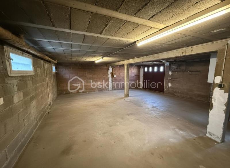 Maison - 121 m² - 6 pièces