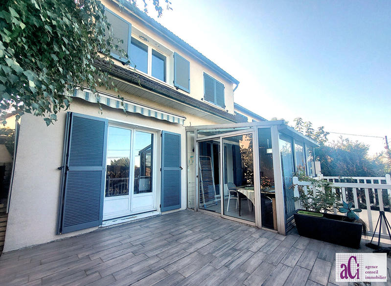 Maison - 110 m² - 5 pièces