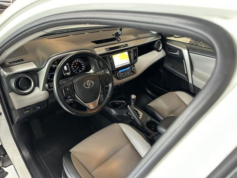 Toyota Rav4 Hybrid 197 Ch Lounge / Tres Bon Etat