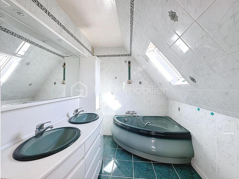 Maison - 123 m² - 6 pièces