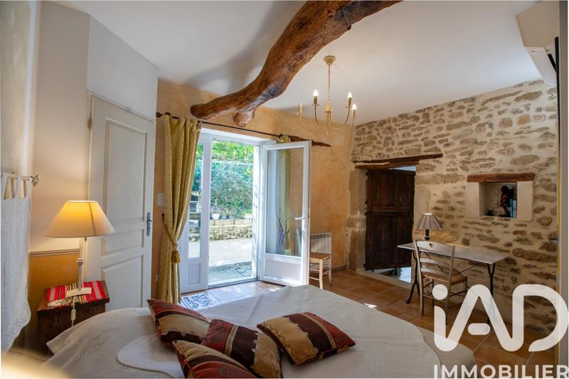 Maison - 343 m² - 14 pièces