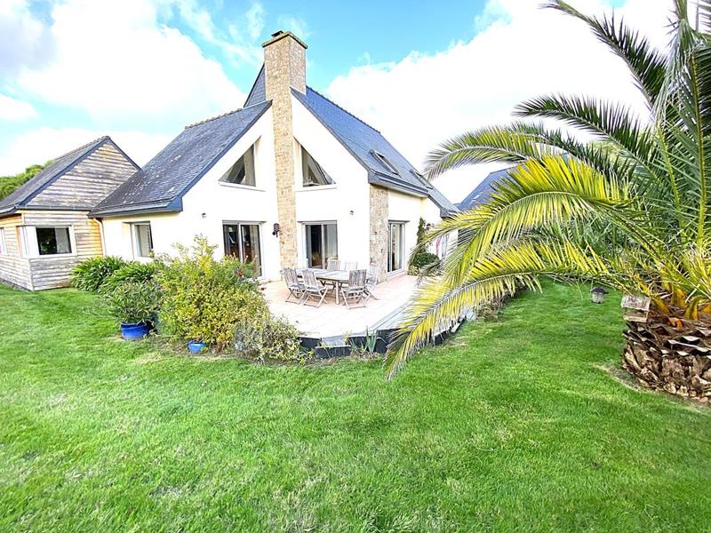 Maison - 177 m² - 7 pièces