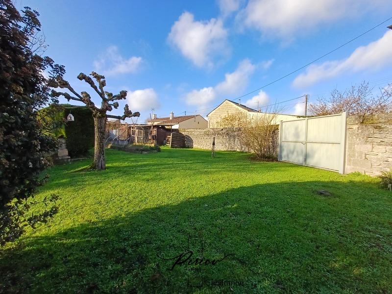 Maison - 264 m² - 9 pièces