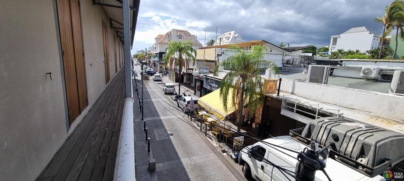 Local commercial - 900 m² - 1 pièce