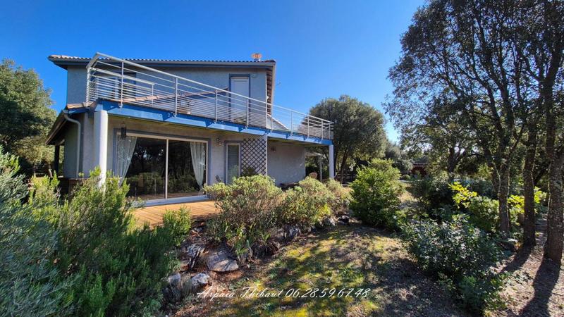 Maison - 140 m² - 5 pièces