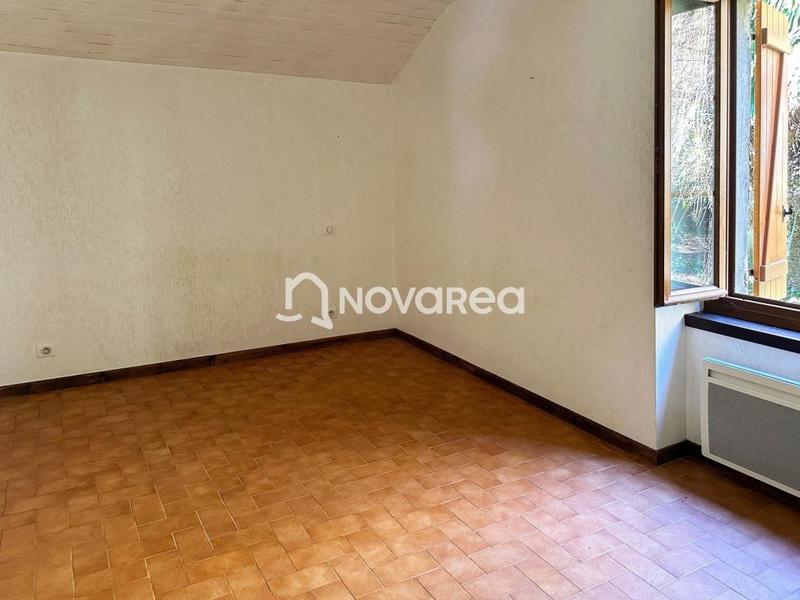 Maison - 93 m² - 4 pièces