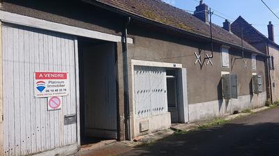 Maison de village - 80 m² - 4 pièces