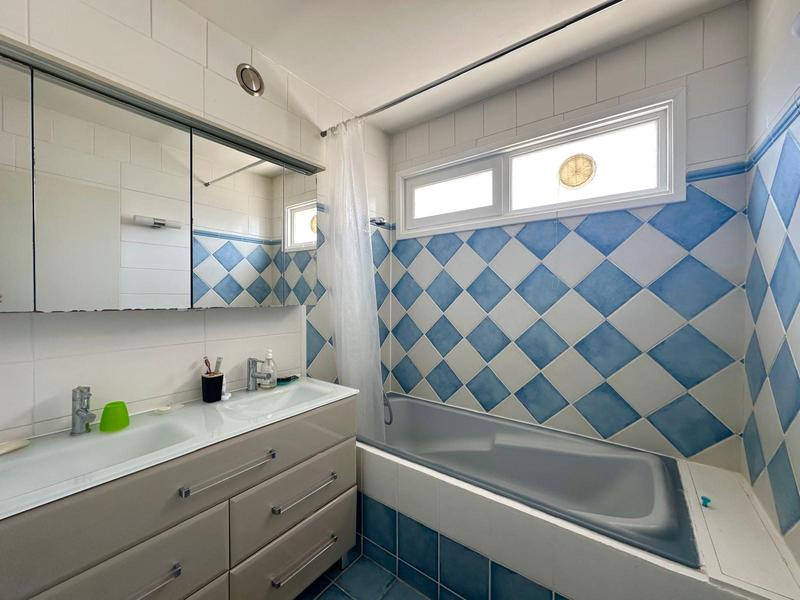 Appartement - 94 m² - 5 pièces