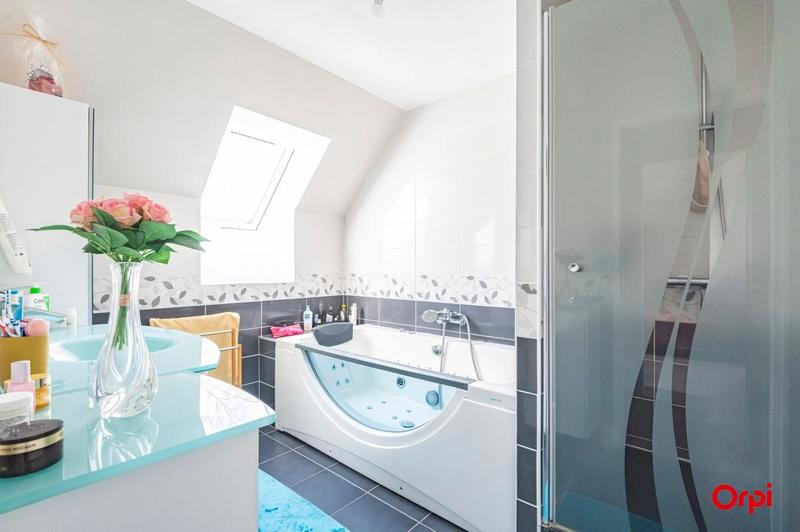 Maison - 135 m² - 5 pièces