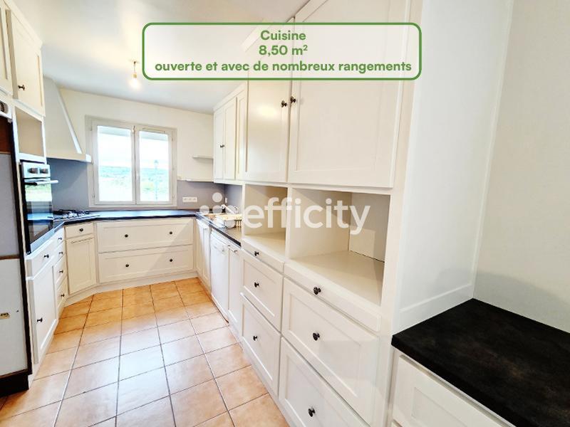 Pavillon - 140 m² - 7 pièces