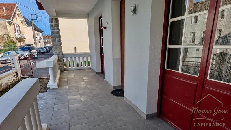 Maison - 97 m² - 3 pièces