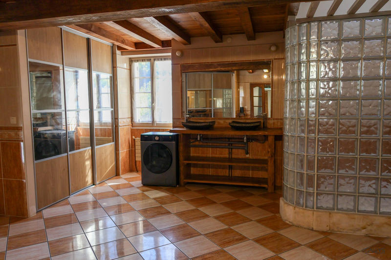 Maison ancienne - 540 m² - 9 pièces