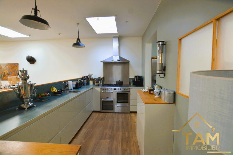 Maison - 165 m² - 6 pièces