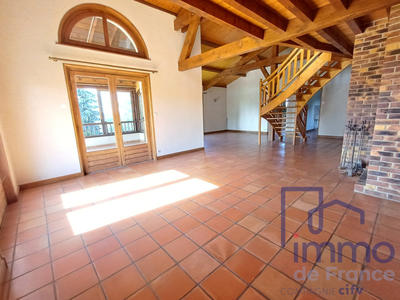 Villa - 240 m² - 8 pièces