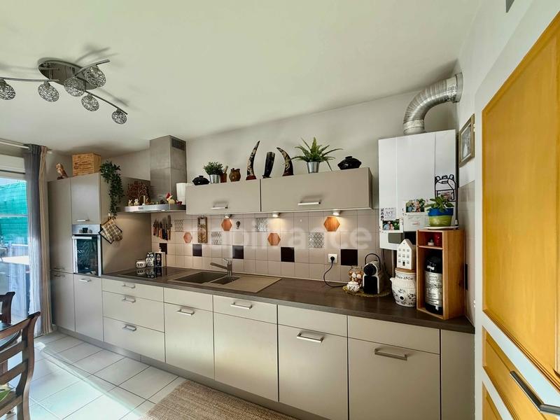 Appartement - 75 m² - 3 pièces