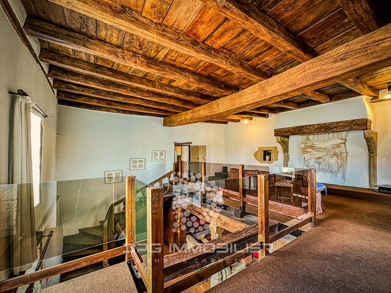 Maison de village - 310 m² - 14 pièces