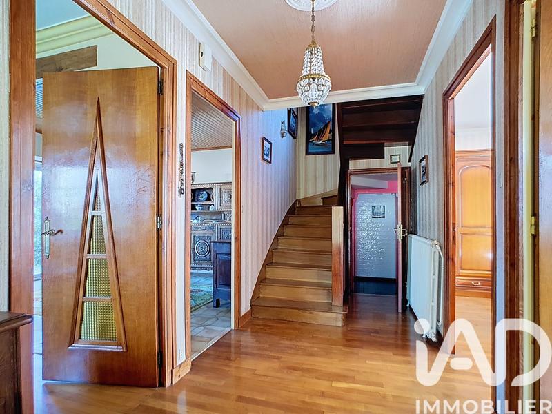 Maison - 162 m² - 8 pièces