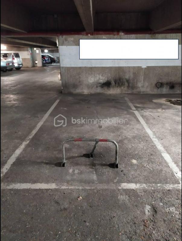 Parking - 12 m²