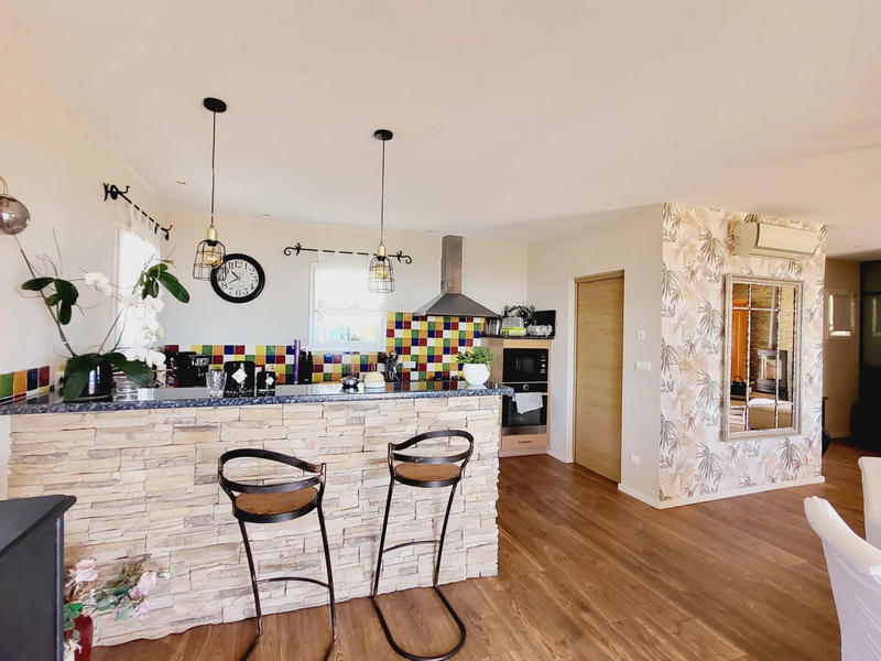 Villa - 224 m² - 8 pièces