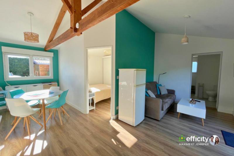 Maison - 260 m² - 7 pièces