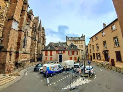 Appartement - 160 m² - 6 pièces