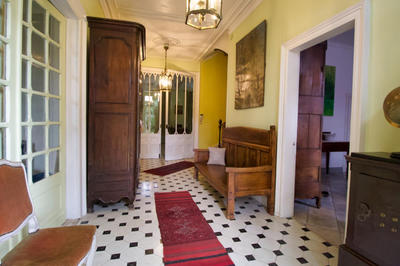 Maison - 247 m² - 15 pièces