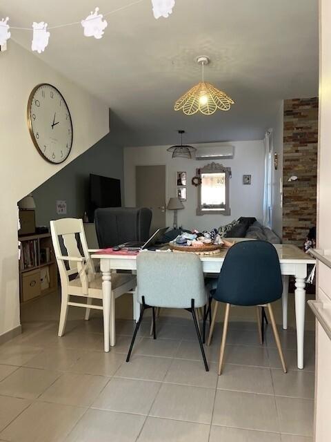 Maison jumelée - 85 m² - 5 pièces