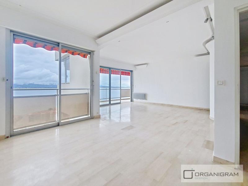 Appartement - 90 m² - 3 pièces