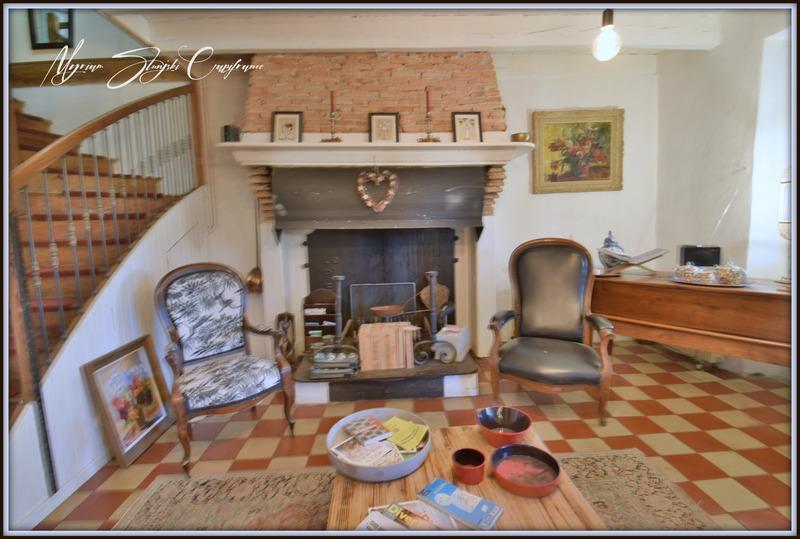 Maison de maîtres - 360 m² - 10 pièces