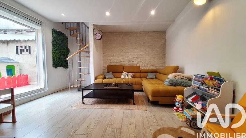 Maison de ville - 89 m² - 5 pièces