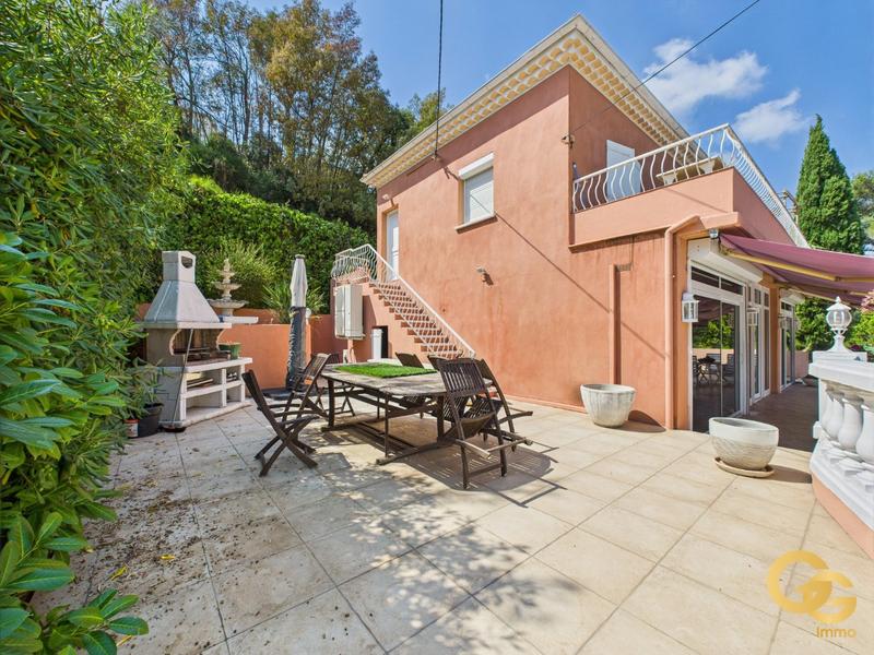 Maison - 170 m² - 5 pièces