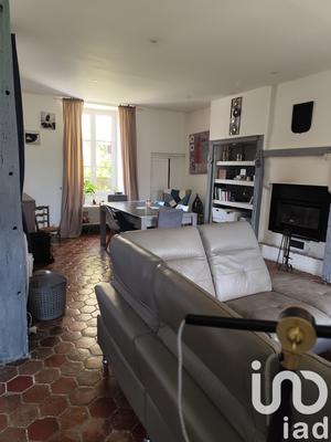 Maison - 195 m² - 8 pièces