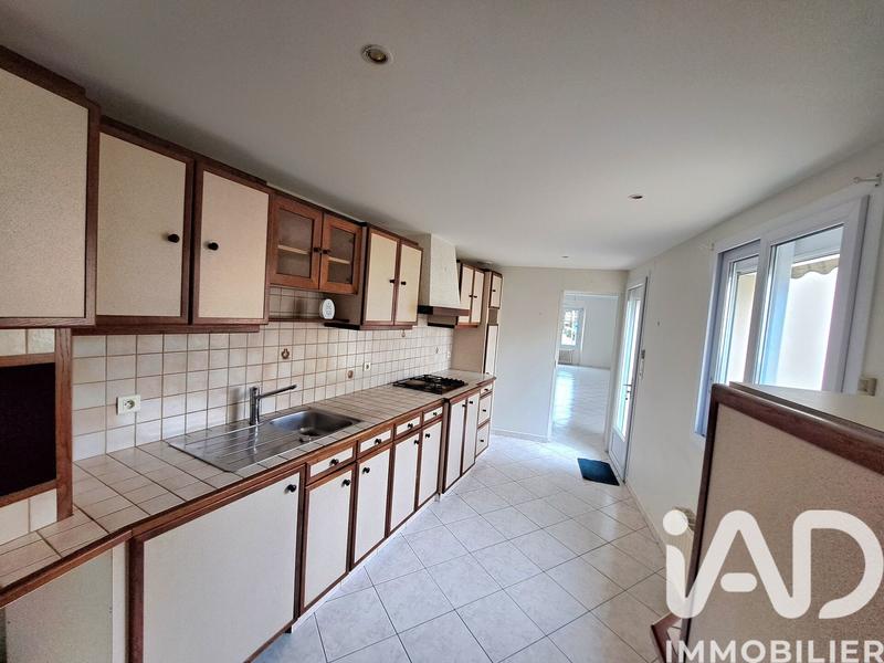 Maison - 94 m² - 5 pièces